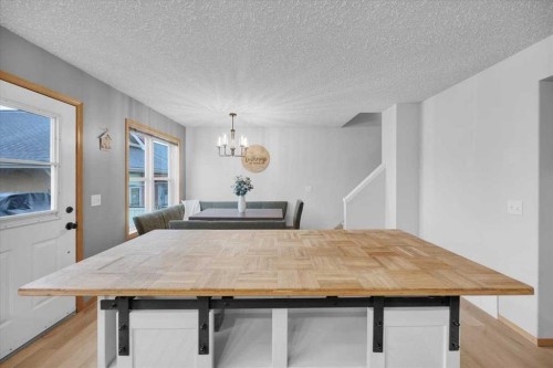 917 High Park Way Nw, High River, AB - Indoor Photo Showing Dining Room