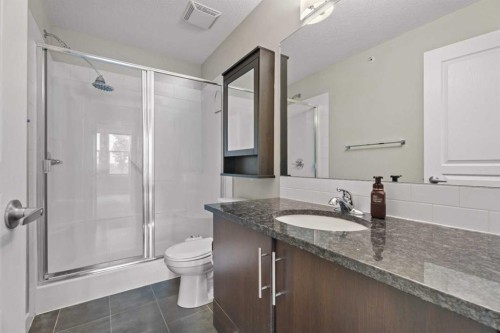 408-2300 Evanston Square Nw, Calgary, AB - Indoor Photo Showing Bathroom