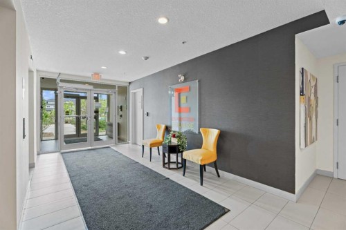 408-2300 Evanston Square Nw, Calgary, AB - Indoor Photo Showing Other Room