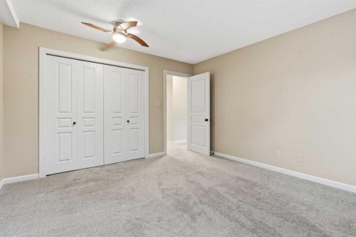 723-6400 Coach Hill Road Sw, Calgary, AB - Indoor Photo Showing Other Room