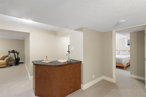 10504 Spadina Drive Sw, Calgary, AB 