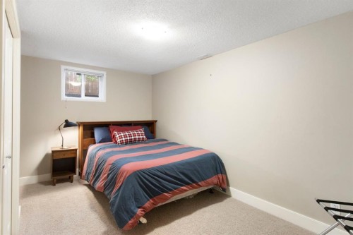 10504 Spadina Drive Sw, Calgary, AB 