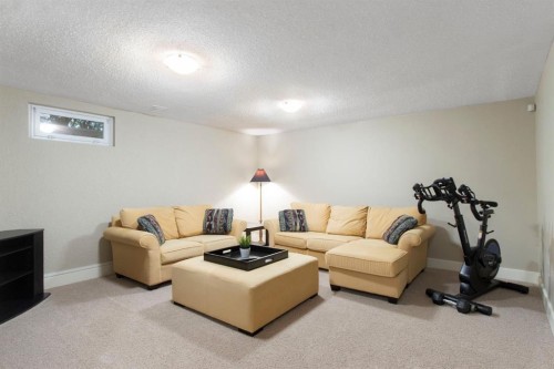 10504 Spadina Drive Sw, Calgary, AB 