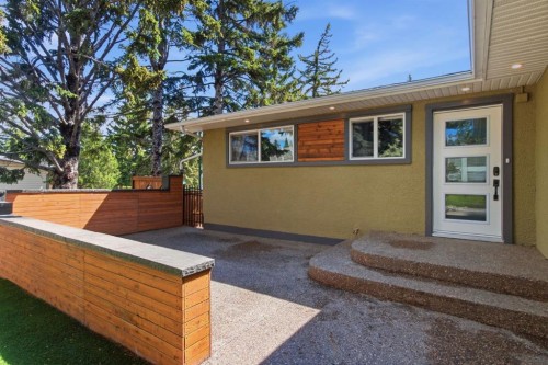 10504 Spadina Drive Sw, Calgary, AB 