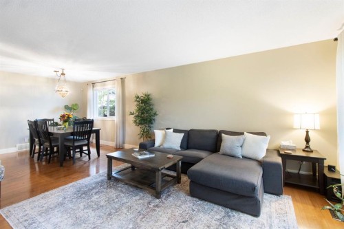10504 Spadina Drive Sw, Calgary, AB 