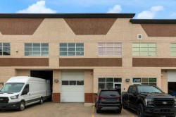 215-2914 Kingsview Boulevard SEAirdrie, AB T4A 0E1