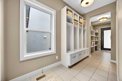 224 Springbluff Heights Sw, Calgary, AB 