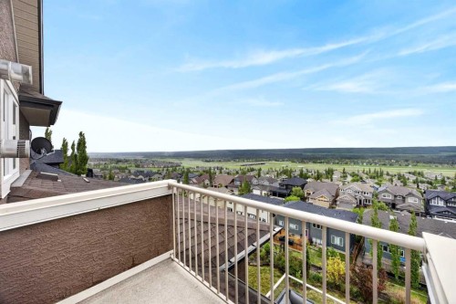 224 Springbluff Heights Sw, Calgary, AB 