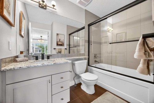 224 Springbluff Heights Sw, Calgary, AB 