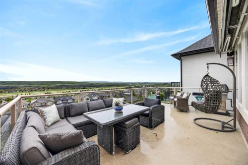 224 Springbluff Heights Sw, Calgary, AB 