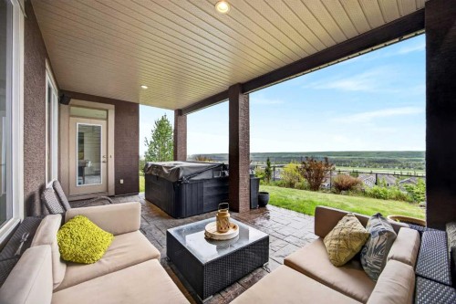224 Springbluff Heights Sw, Calgary, AB 