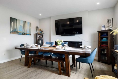 836 Edgefield Street, Strathmore, AB - Indoor Photo Showing Dining Room