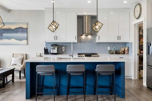 836 Edgefield Street, Strathmore, AB - Indoor Photo Showing Kitchen With Upgraded Kitchen