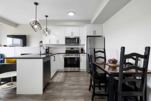 836 Edgefield Street, Strathmore, AB - Indoor Photo Showing Kitchen