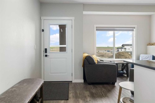 836 Edgefield Street, Strathmore, AB - Indoor