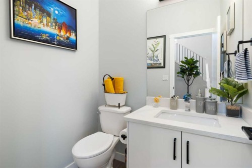 836 Edgefield Street, Strathmore, AB - Indoor Photo Showing Bathroom
