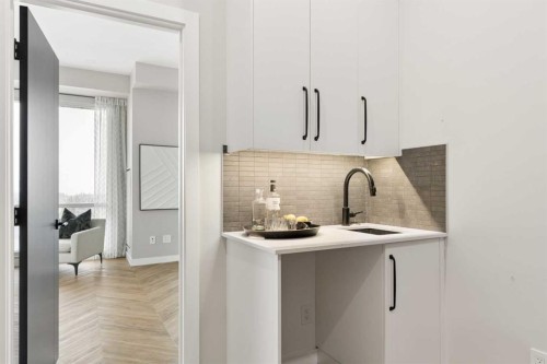 717-8505 Broadcast Avenue Sw, Calgary, AB - Indoor