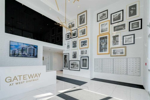 717-8505 Broadcast Avenue Sw, Calgary, AB - Indoor Photo Showing Other Room