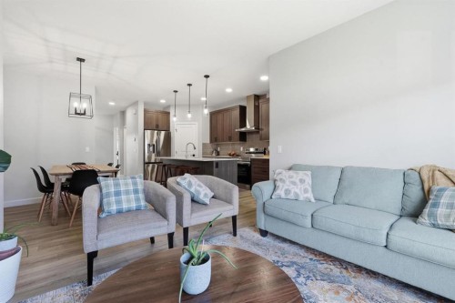 623 Savanna Crescent Ne, Calgary, AB 