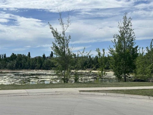 284 Rock Lake Drive Nw, Calgary, AB 