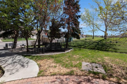 4 Hamptons Heath Nw, Calgary, AB - Outdoor