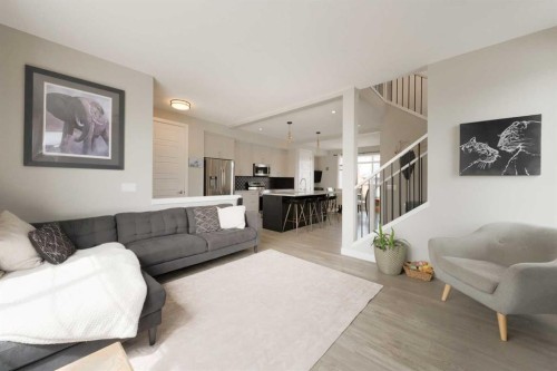 41 Precedence Glen, Cochrane, AB - Indoor Photo Showing Living Room