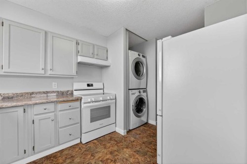 902-145 Point Drive Nw, Calgary, AB - Indoor