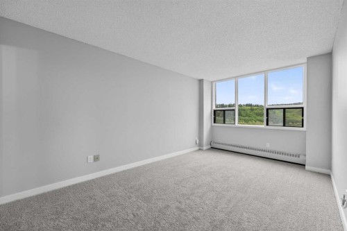 902-145 Point Drive Nw, Calgary, AB - Indoor Photo Showing Other Room