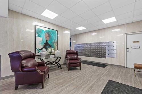902-145 Point Drive Nw, Calgary, AB - Indoor