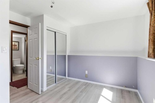 19 Templevale Way Ne, Calgary, AB - Indoor Photo Showing Other Room