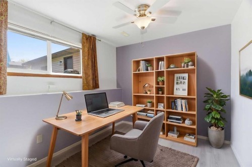 19 Templevale Way Ne, Calgary, AB - Indoor Photo Showing Office