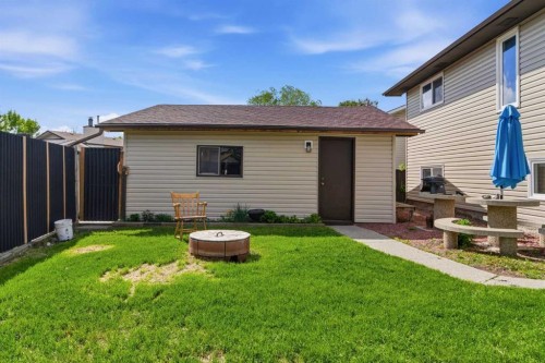 19 Templevale Way Ne, Calgary, AB - Outdoor With Exterior