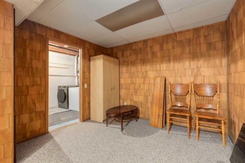 10-3302 50 Street Nw, Calgary, AB - Indoor Photo Showing Other Room