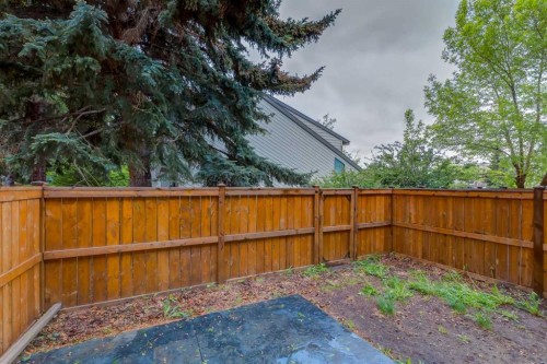 10-3302 50 Street Nw, Calgary, AB - Outdoor