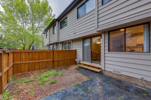 10-3302 50 Street Nw, Calgary, AB - Outdoor With Exterior