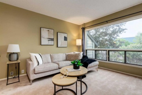 10-3302 50 Street Nw, Calgary, AB - Indoor Photo Showing Living Room