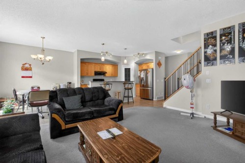 156 Saddlecrest Park Ne, Calgary, AB - Indoor Photo Showing Living Room