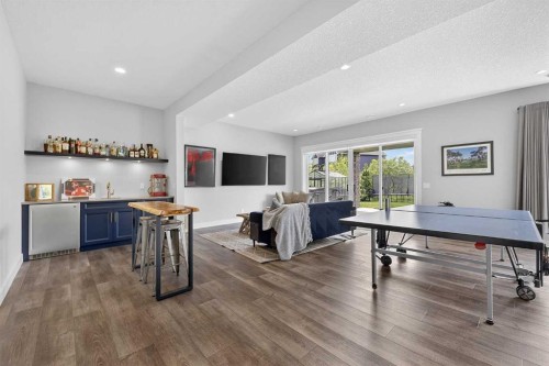 125 Cranbrook Heights Se, Calgary, AB 