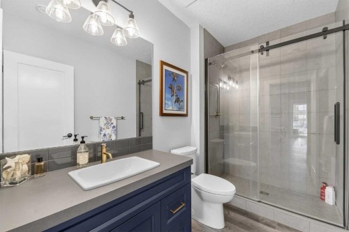 125 Cranbrook Heights Se, Calgary, AB 
