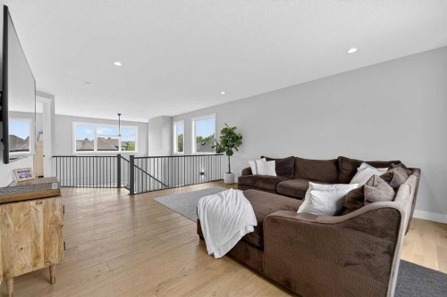 125 Cranbrook Heights Se, Calgary, AB 