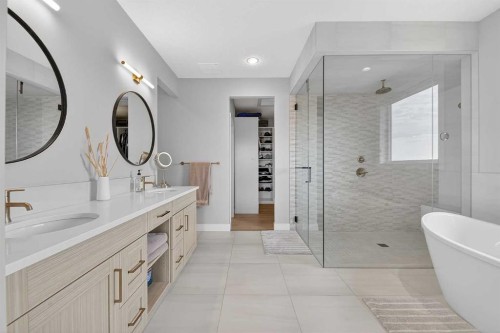 125 Cranbrook Heights Se, Calgary, AB 