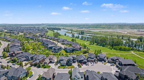 125 Cranbrook Heights Se, Calgary, AB 