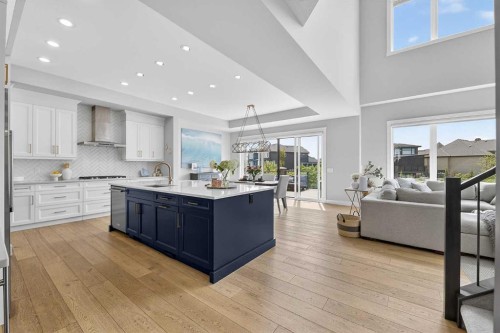125 Cranbrook Heights Se, Calgary, AB 
