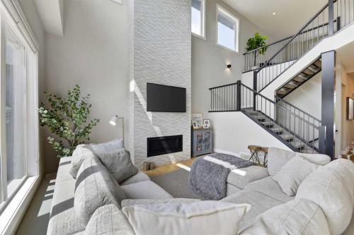 125 Cranbrook Heights Se, Calgary, AB 