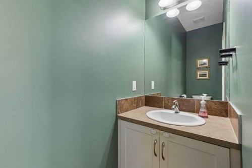 1408-155 Silverado Skies Link Sw, Calgary, AB - Indoor Photo Showing Bathroom