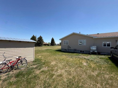 325 2 Avenue North, Champion, AB 
