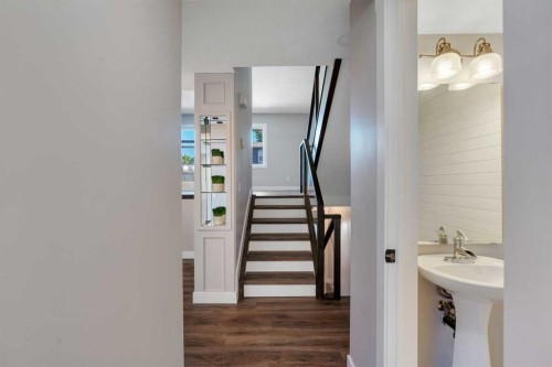 370 Brae Glen Crescent Sw, Calgary, AB 