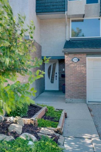 370 Brae Glen Crescent Sw, Calgary, AB 