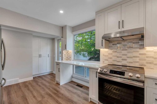 370 Brae Glen Crescent Sw, Calgary, AB 