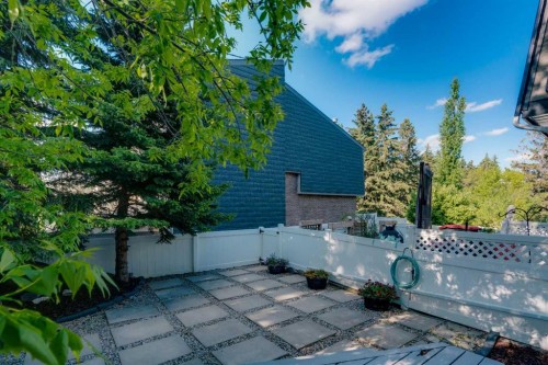 370 Brae Glen Crescent Sw, Calgary, AB 